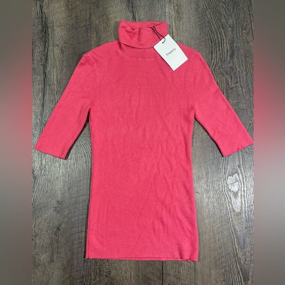 NEW | THEORY Leenda Short-Sleeve Turtleneck in Regal Wool - Picture 2 of 7